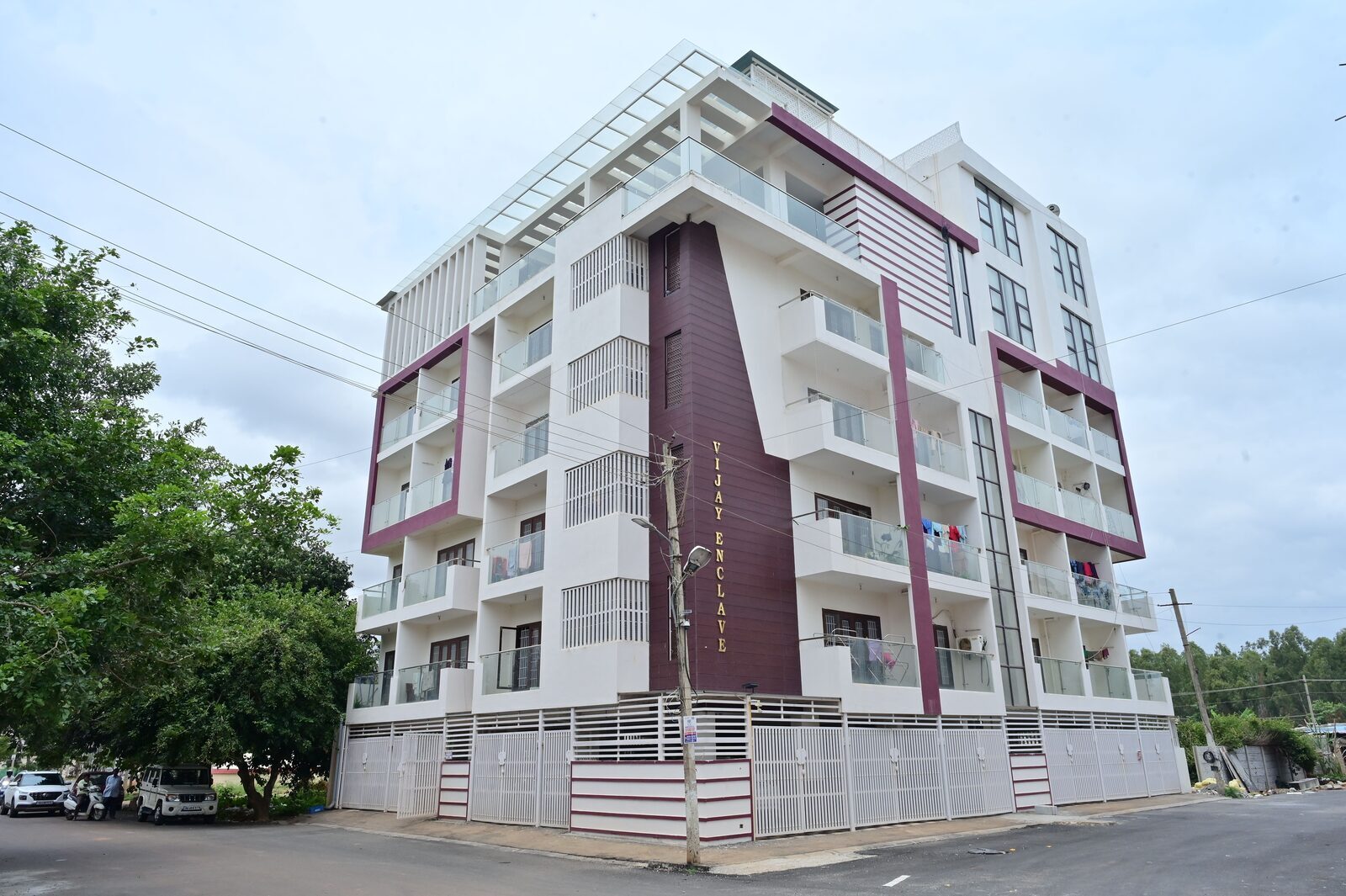 Institutional Construction