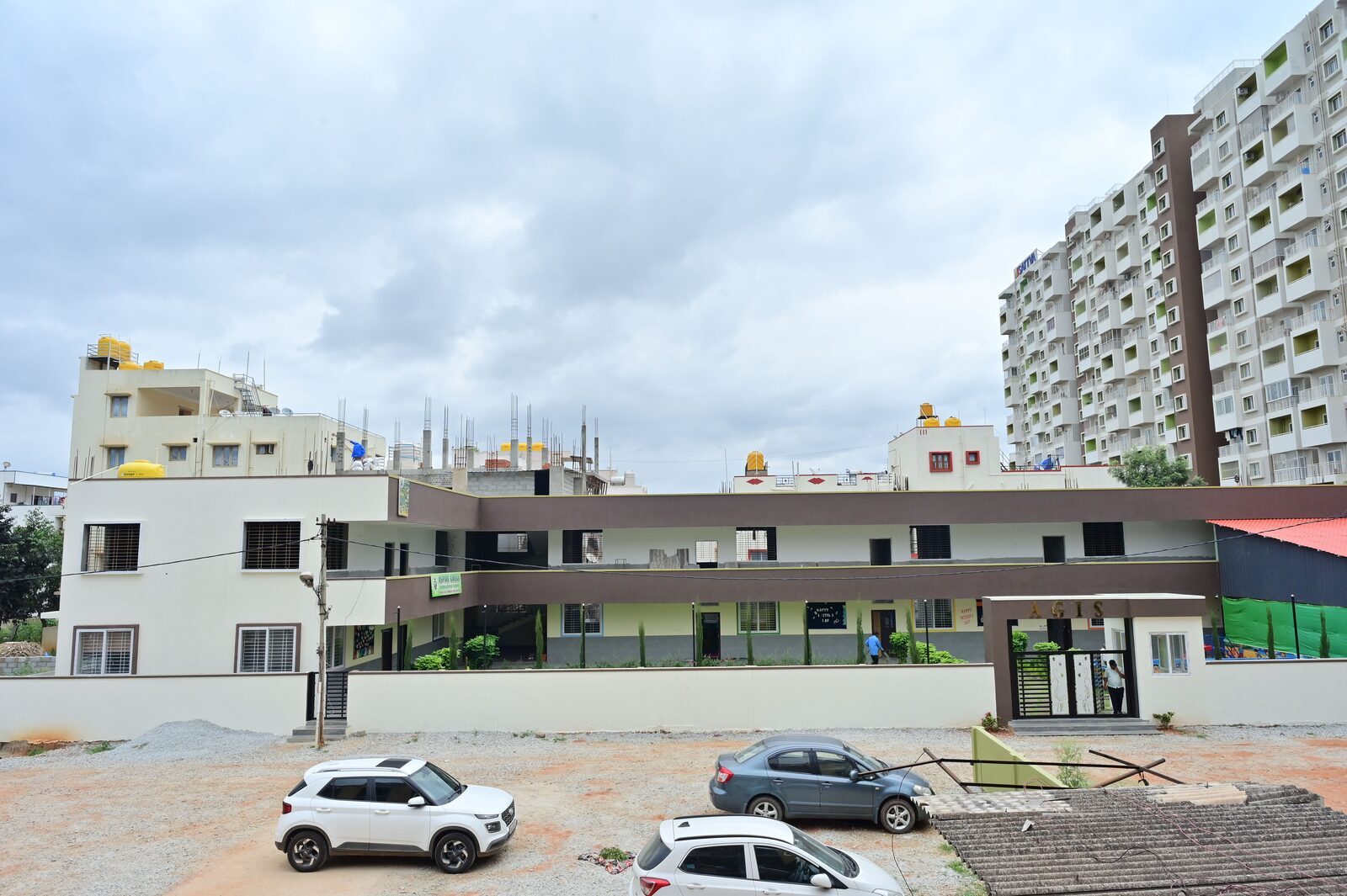 Institutional Construction